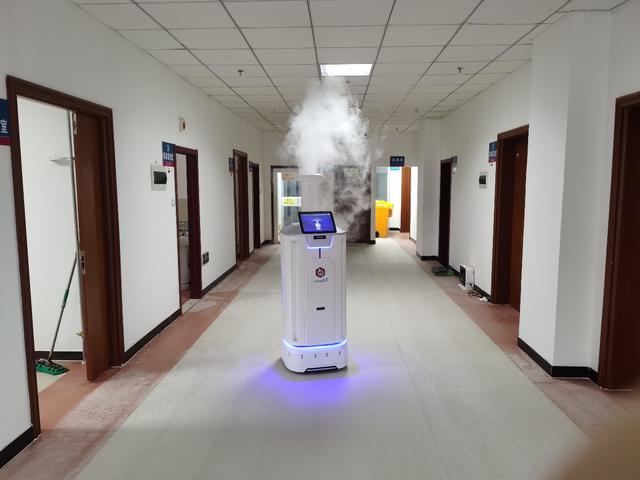 一心一醫一心DR-2020智能消毒機器人應用案例分享
